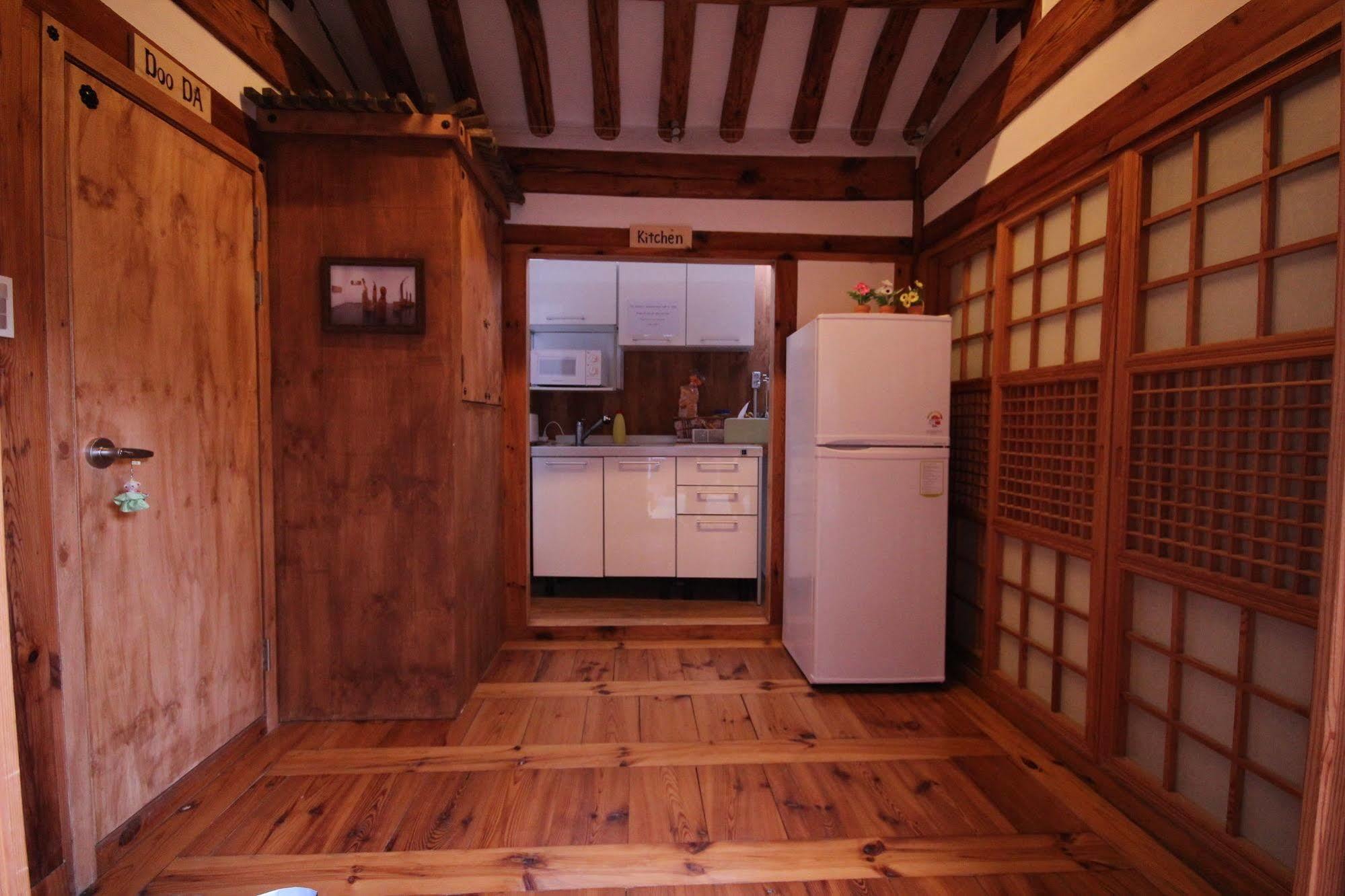 Doo Hanok Guesthouse Seul Zewnętrze zdjęcie